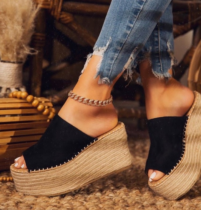 Your Summer Must-Have Shoe: Espadrilles & How To Wear Them