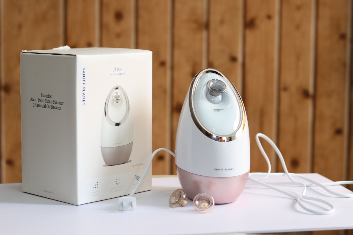 Do You Steam Your Face? Try Vanity Planet’s Aera Facial Steamer