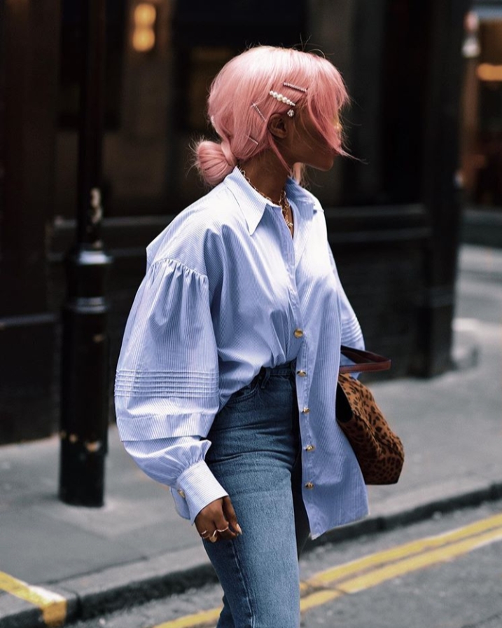 How to Tuck in a Shirt – The Ultimate Women’s Guide