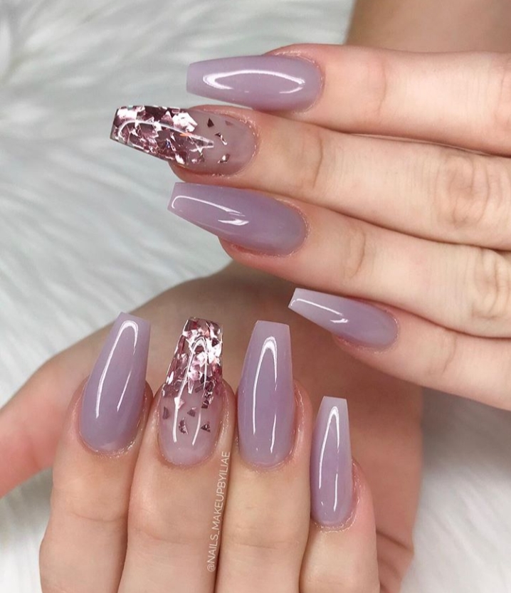 Stunning Mauve Nails For A Flawless Look