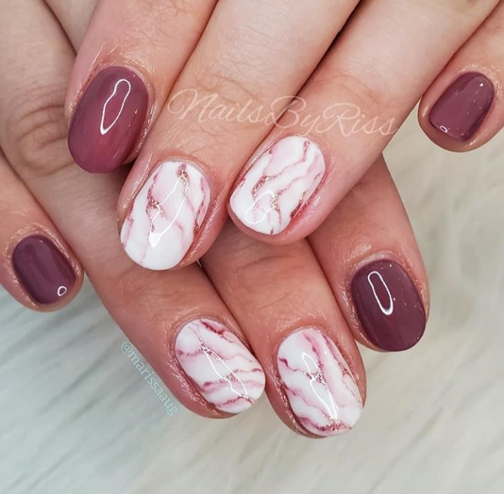 Stunning Mauve Nails For A Flawless Look