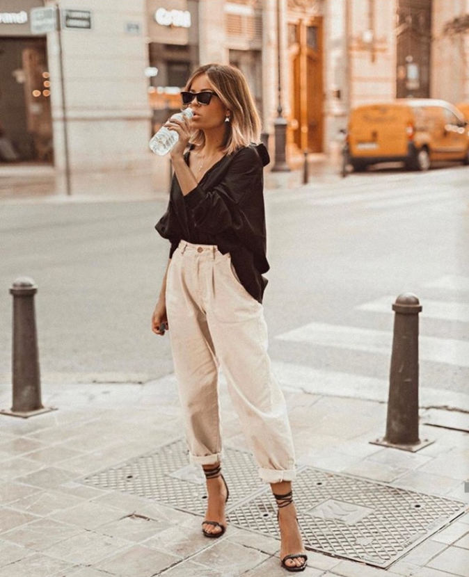 Women's Cuffing Pants Guide: How To Cuff Pants Like A True Fashionista
