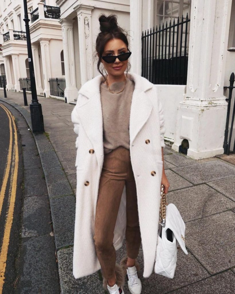 Stylish Oversized Sweater Outfits To Inspire Your Fall Wardrobe
