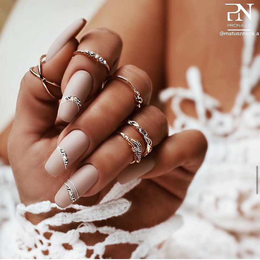 Cute Nude Nail Designs That Pair Well With All Outfits