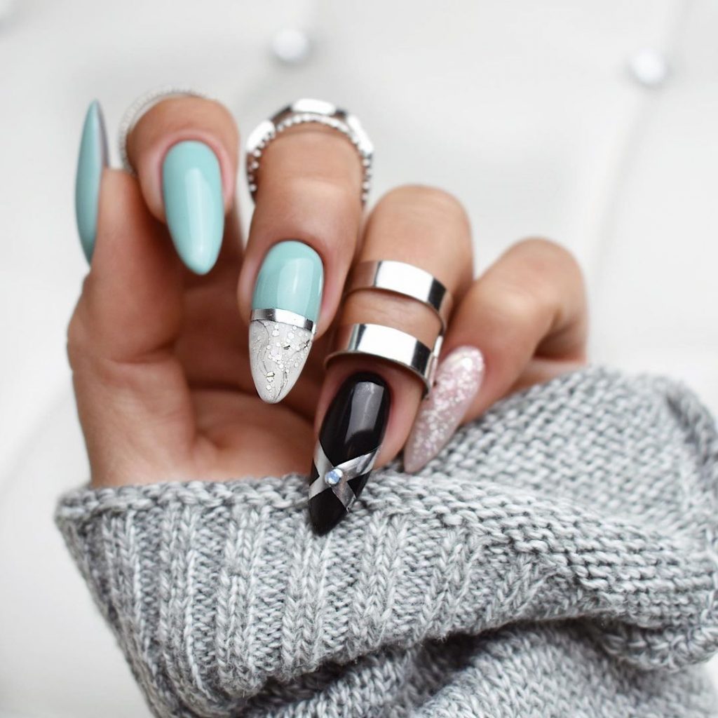 Steal These 20+ Cute Black Nail Designs For Gorgeous Hands
