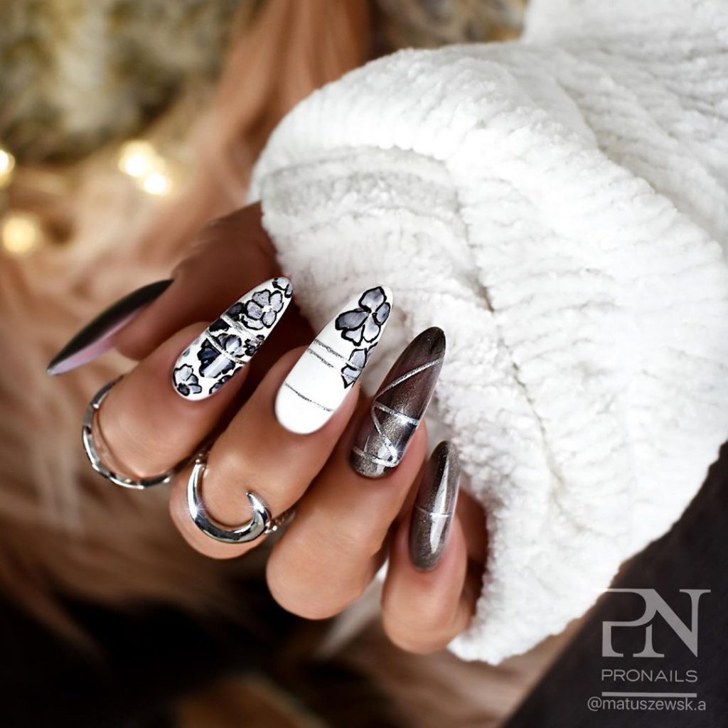 Steal These 40+ Cute Black Nail Designs For An Elegant Look