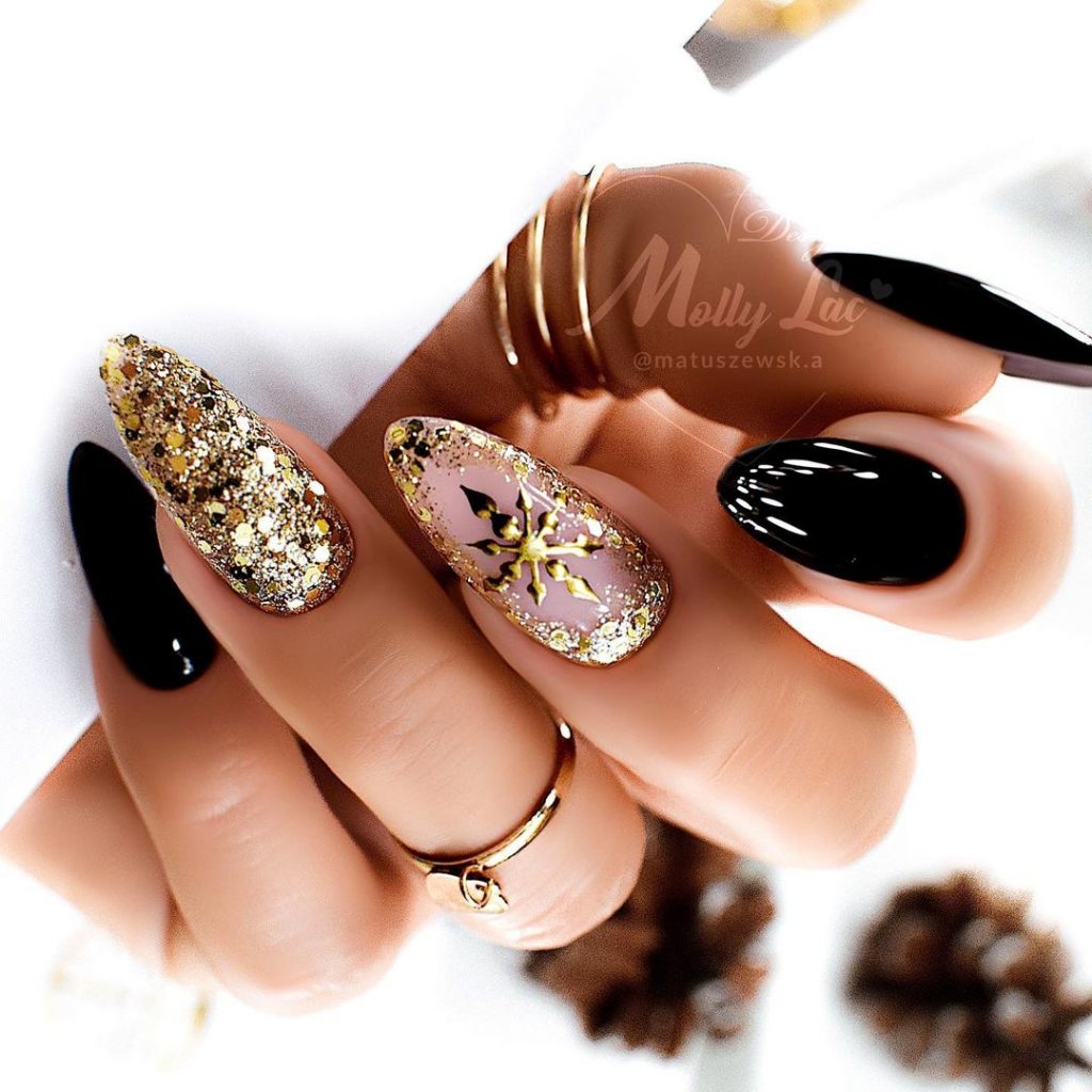 Glamorous Black and Gold Nail Designs  Be Modish