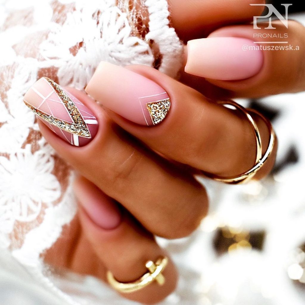30+ Pink Nail Ideas To Wear All Year Round