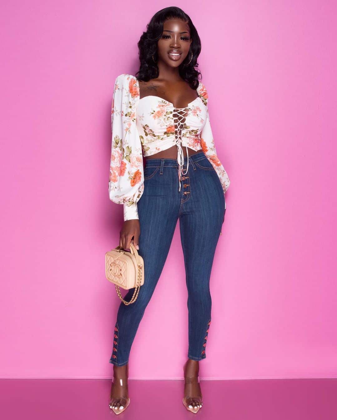 stylish-ideas-on-how-to-wear-jeans-on-date-glowingfem