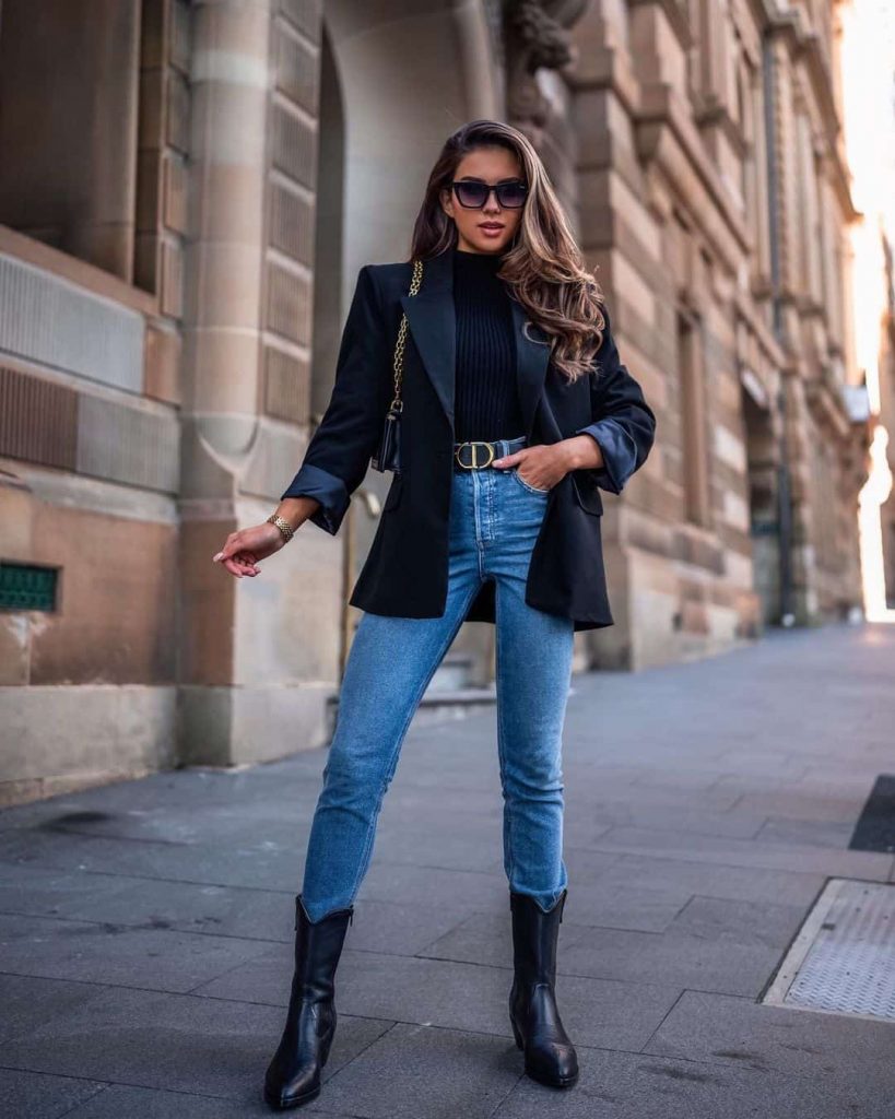 Stylish Ideas On How To Wear Jeans On Date