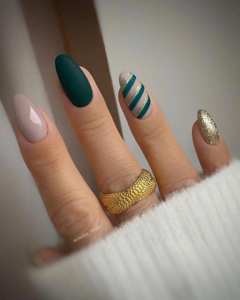 Stunning Green Christmas Nails You Want To Try