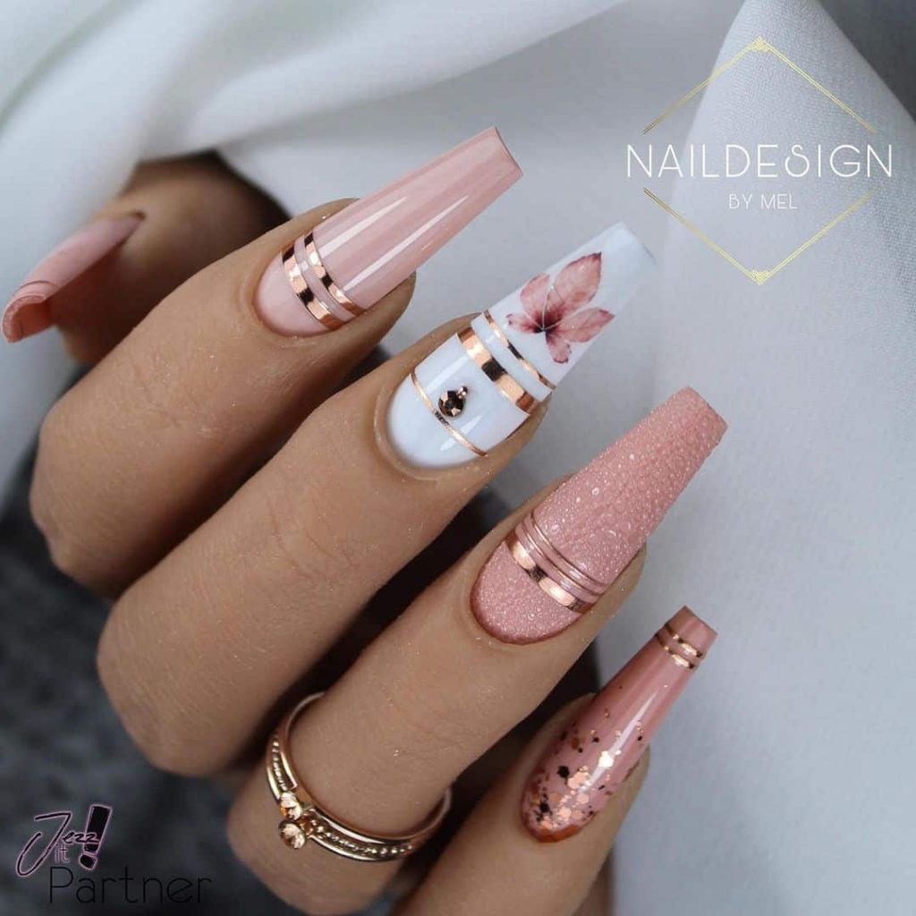 Chic Nude Coffin Nails That Are Holiday Date Perfect Glowingfem