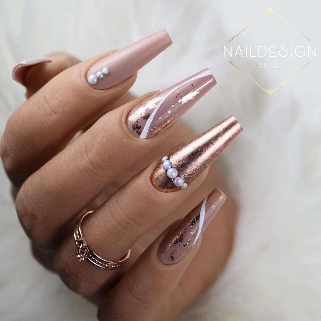 Chic Nude Coffin Nails That Are Holiday & Date-Perfect!