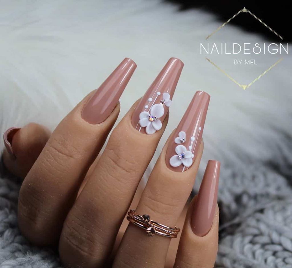 Chic Nude Coffin Nails That Are Holiday & Date-Perfect!