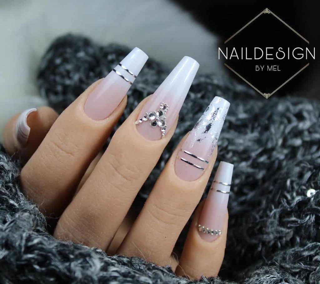 Chic Nude Coffin Nails That Are Holiday & Date-Perfect!