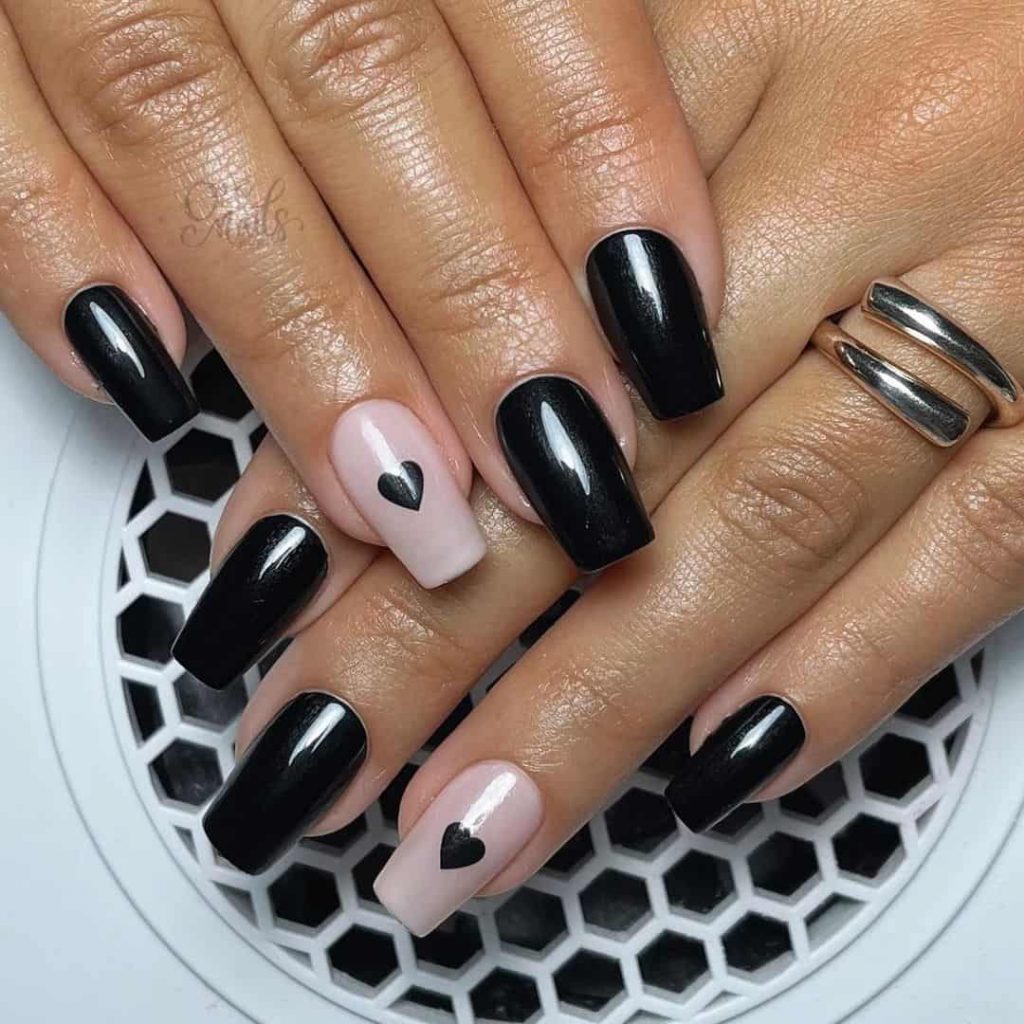 40+ Black Christmas Nails That Scream Holiday Vibes