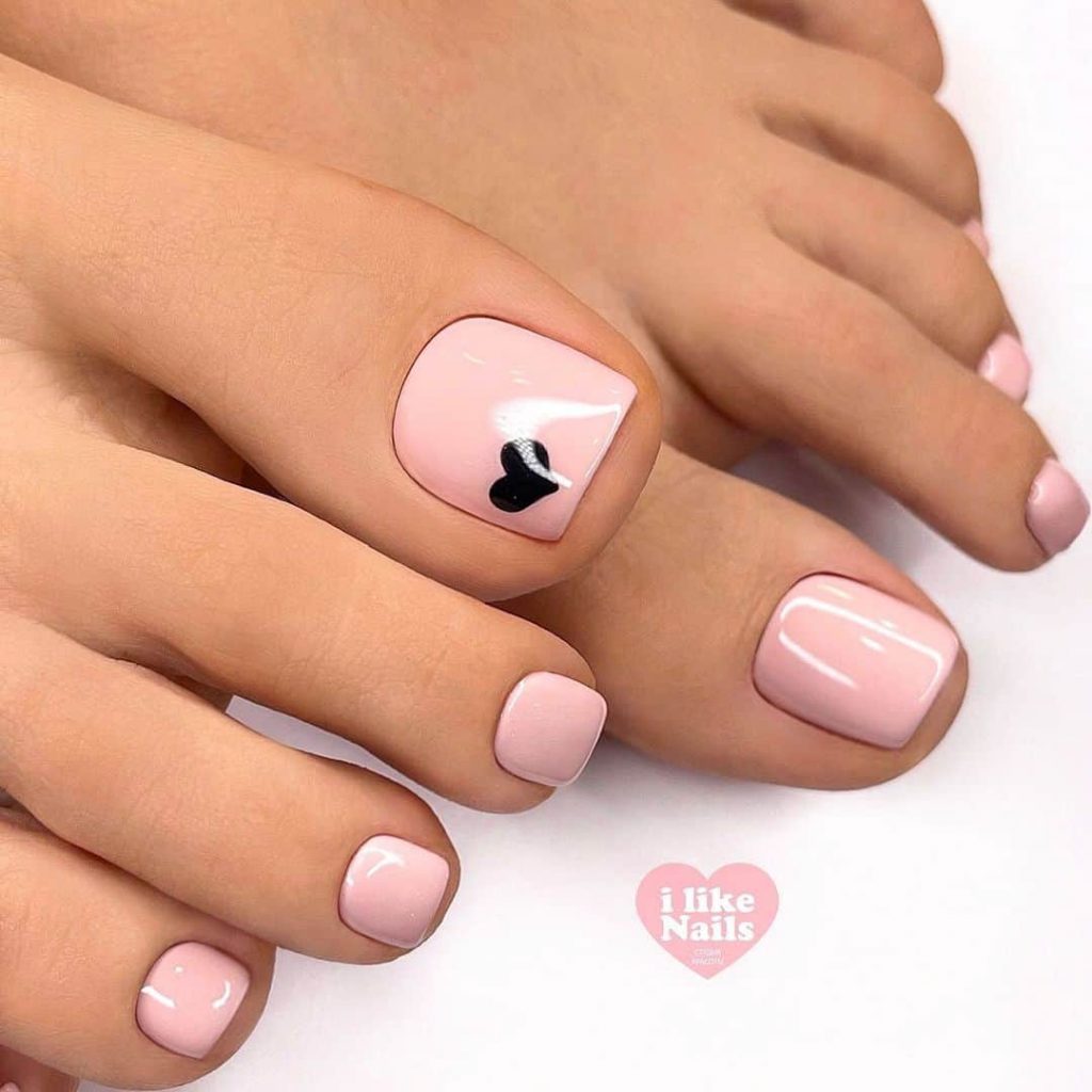 30+ Pretty Toe Nail Designs For Valentine's Day & Other Dates