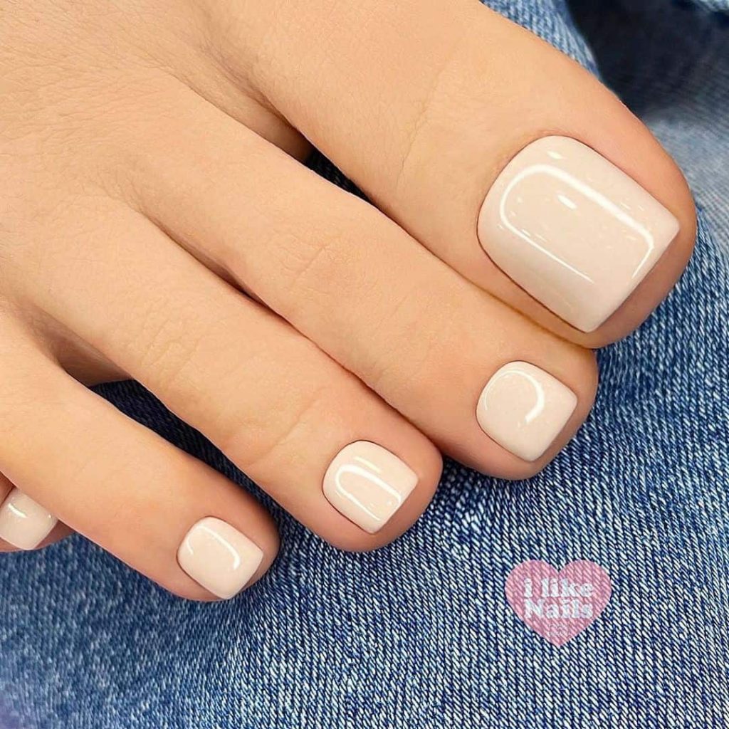 30+ Pretty Toe Nail Designs For Valentine's Day & Other Dates