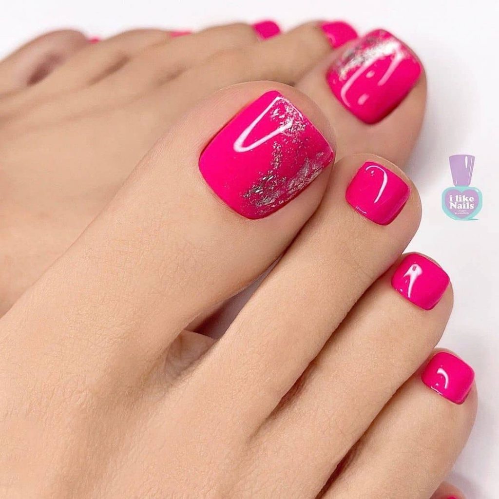 30+ Pretty Toe Nail Designs For Valentine's Day & Other Dates