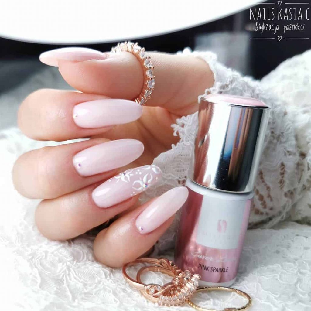 68 Pink Valentine's Day Nails That Are Chic & Date-Ready!