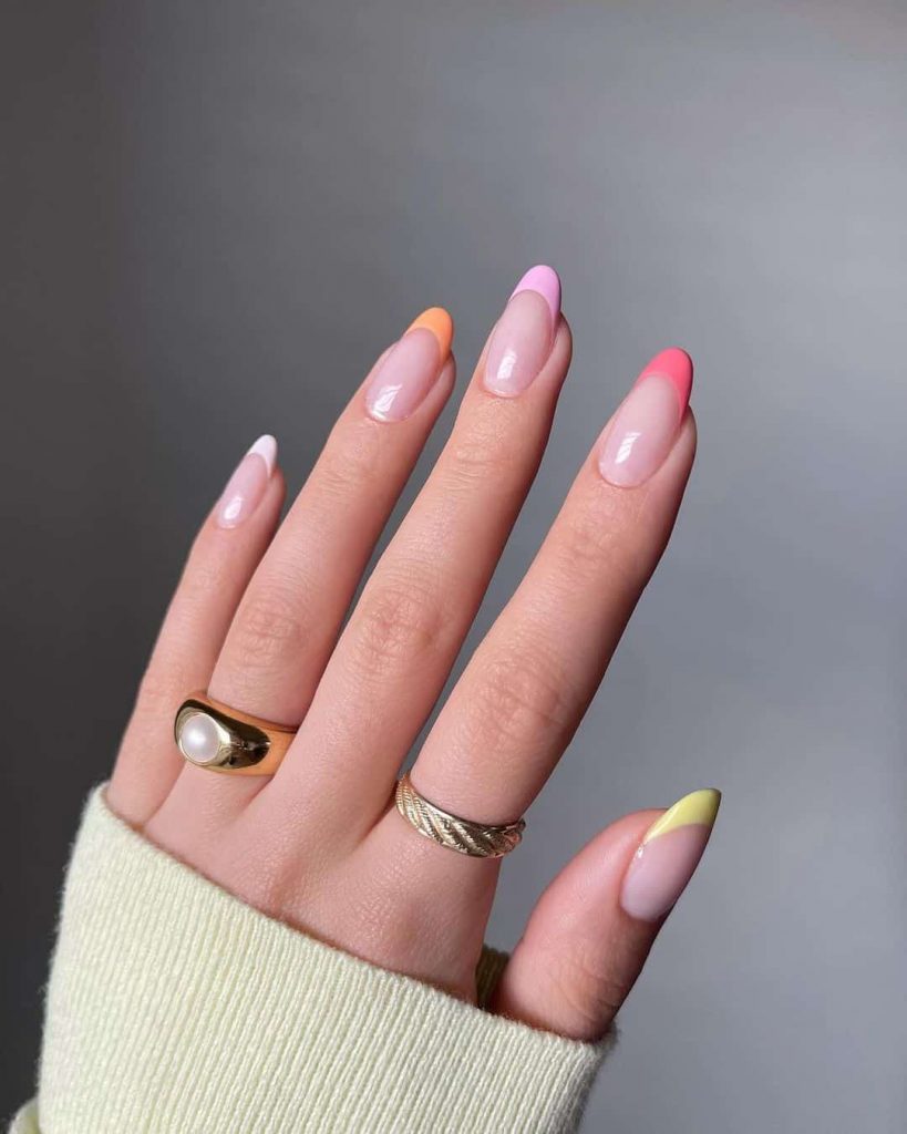 Cheerful Peach & Coral Nails To Brighten Your Spring & Summer Manicure