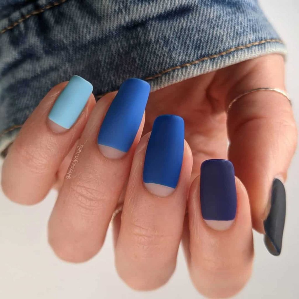 43 Stunning Ways to Wear Baby Blue Nails - StayGlam